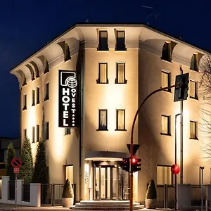 Ovest **** Piacenza